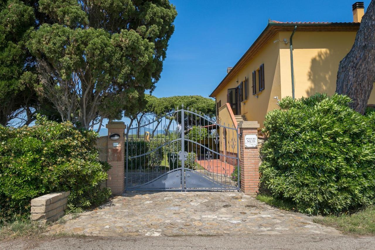 Podere Nuti - 1 La Regola Cecina  Exterior foto
